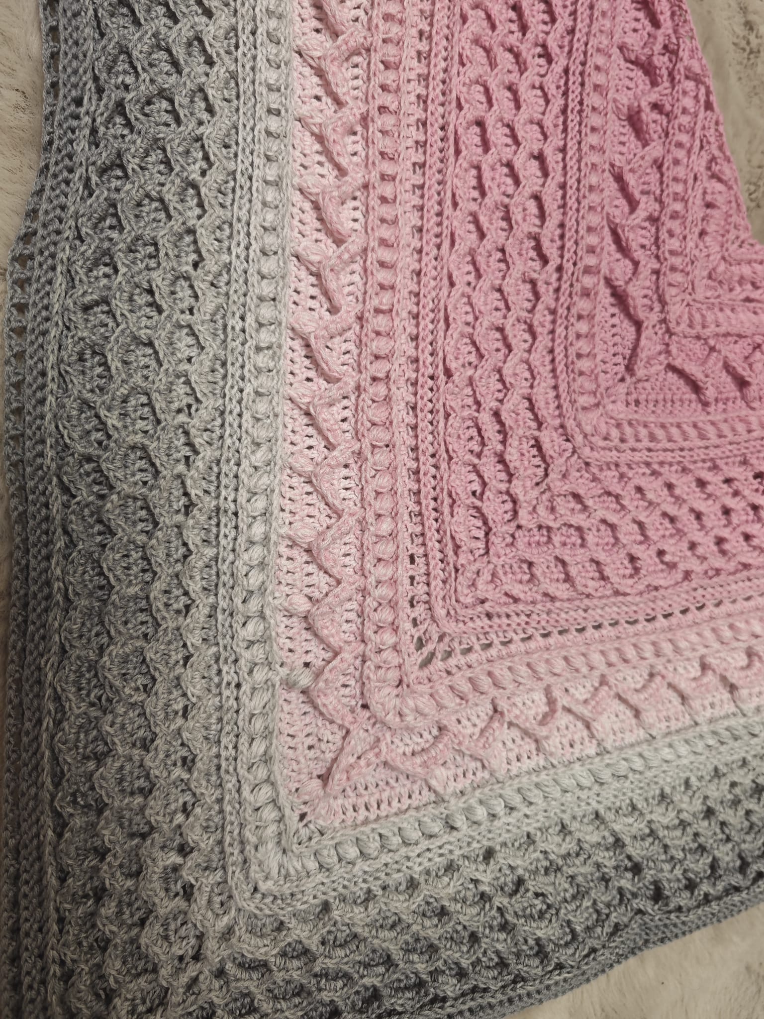 Ręcznie robiona chusta