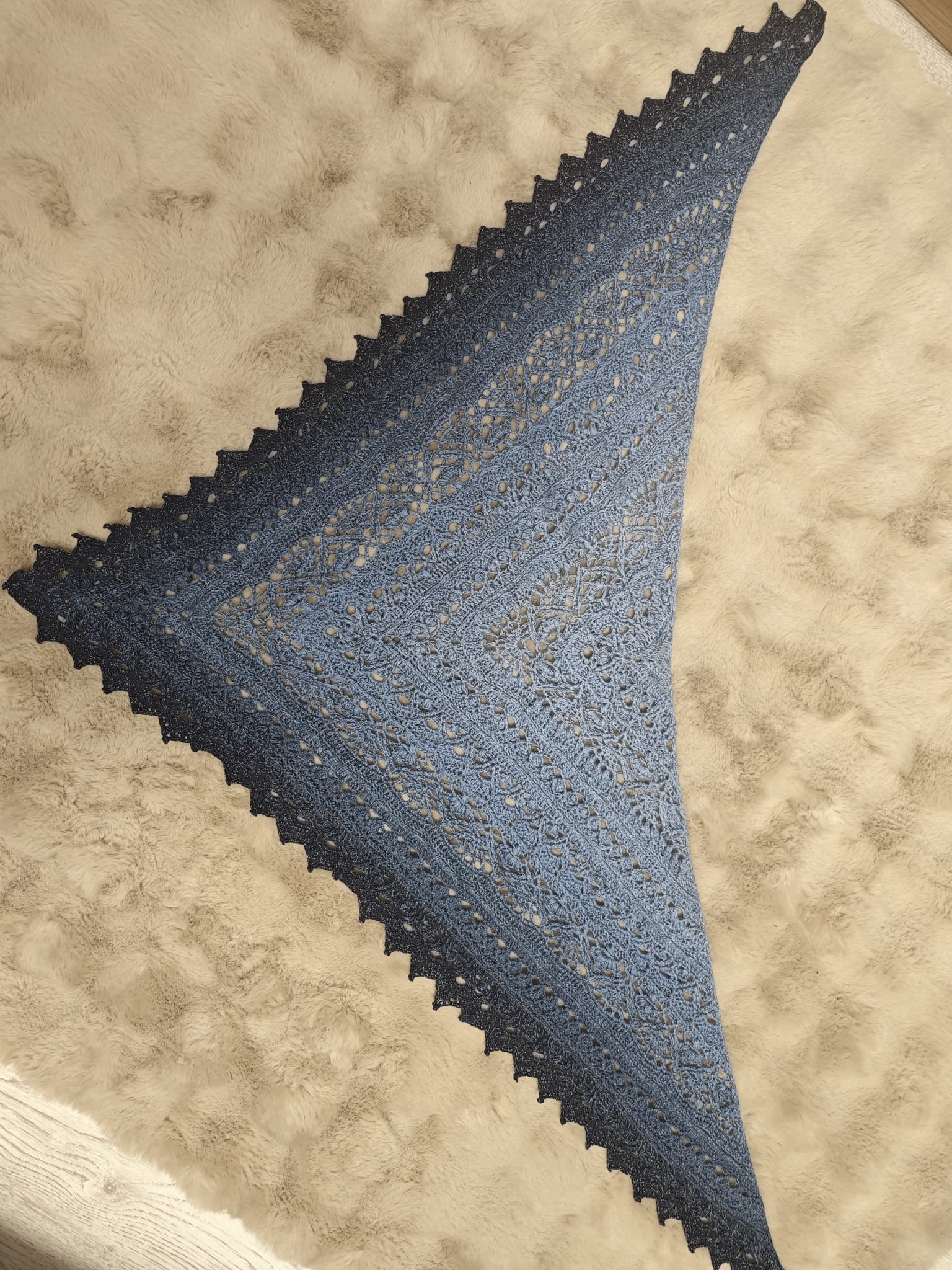 Chusta szydełkowa nowoczesna